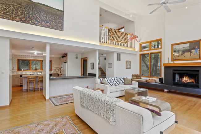 05_107SMerrivale_10002_LivingRoom_HiRes | Image 5