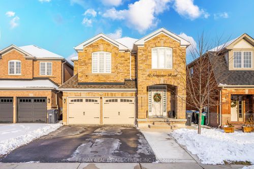 41 Sunnyview Rd, Brampton, ON, L7A3E4 | Card Image