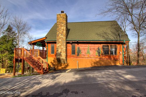 919 Buck Way, Sevierville, TN, 37876-2802 | Card Image