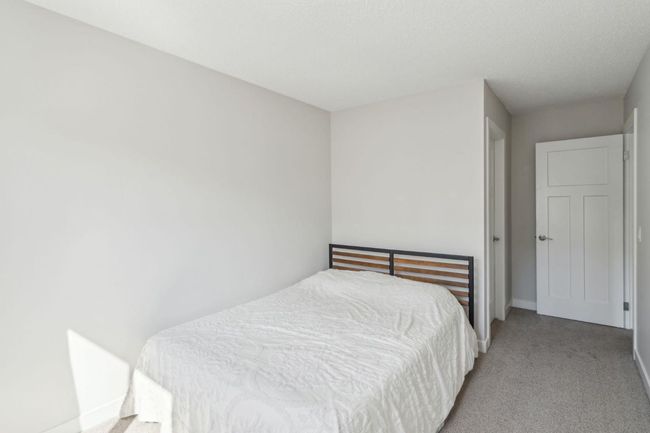 35 Sage Bluff Heights Nw, Home with 3 bedrooms, 3 bathrooms and 2 parking in Calgary AB | Image 23