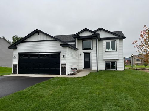 1806 Oak Pond Dr Nw, Sauk Rapids, MN, 56379 | Card Image