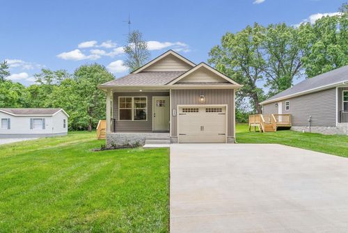 135 Illinois Ave, Oak Grove, KY, 42262-9409 | Card Image