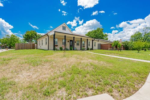 8306 Chesham Dr, Rowlett, TX, 75088-4378 | Card Image