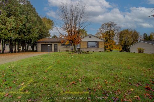 58 Allan St W, Clifford, ON, N0G1M0 | Card Image