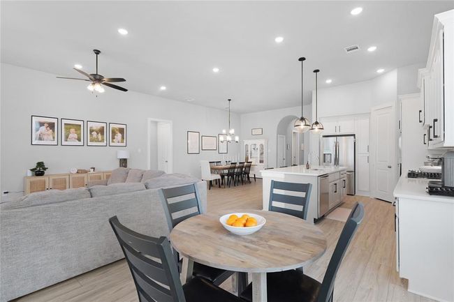 5122 Walnut Grove Ln, House other with 4 bedrooms, 3 bathrooms and 2 parking in Manvel TX | Image 12