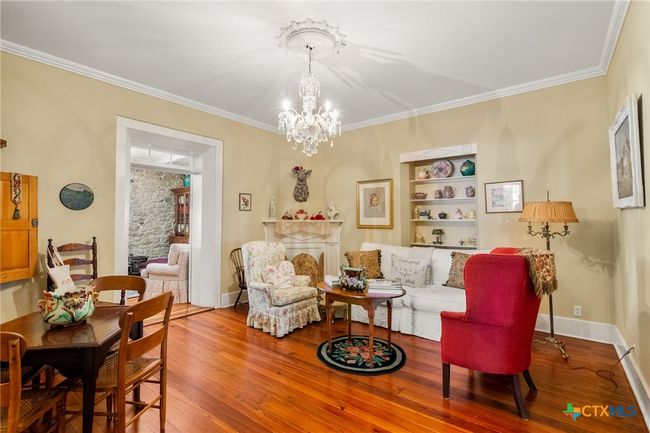 110 - 102 N Courthouse Sq, House other with 6 bedrooms, 4 bathrooms and null parking in Goliad TX | Image 13