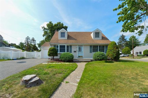 32-09 Heywood Ave, Fair Lawn, NJ, 07410-4422 | Card Image