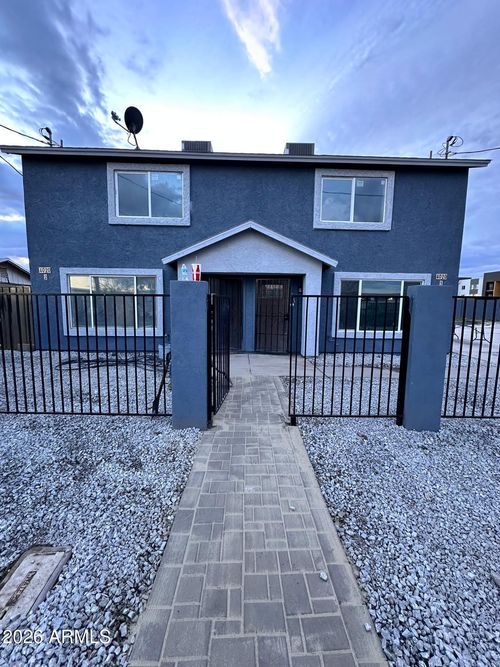4020 S 15th St, Phoenix, AZ, 85040-1320 | Card Image