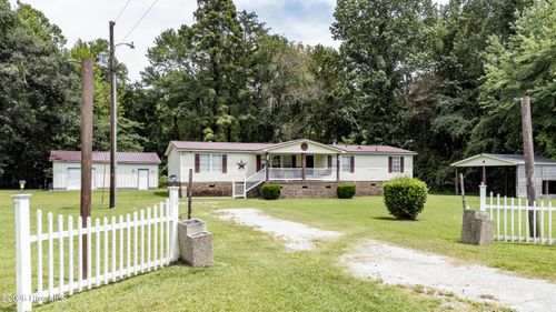 86 Mel Ln, Washington, NC, 27889-6863 | Card Image