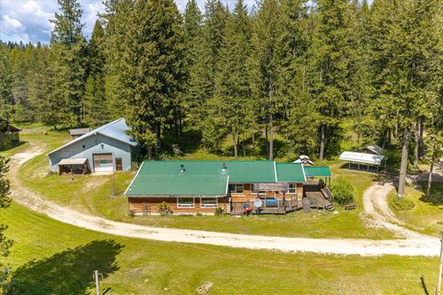 11006 E Boundary Rd, Elk, WA, 99009-9527 | Card Image