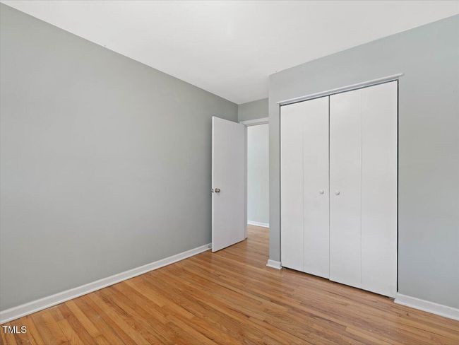 28-Bedroom 1 | Image 12