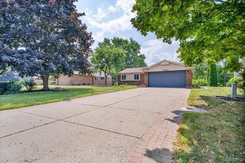 5347 Timber Ridge Trl, Clarkston, MI, 48346-3860 | Card Image