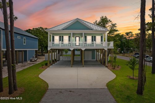 202 Ne 33rd St, Oak Island, NC, 28465-5703 | Card Image