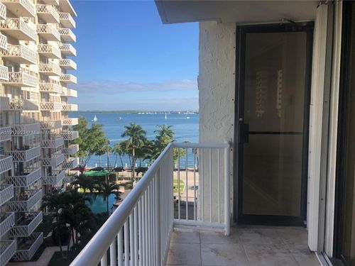 apt-709-1440 Brickell Bay Dr, Miami, FL, 33131-3634 | Card Image