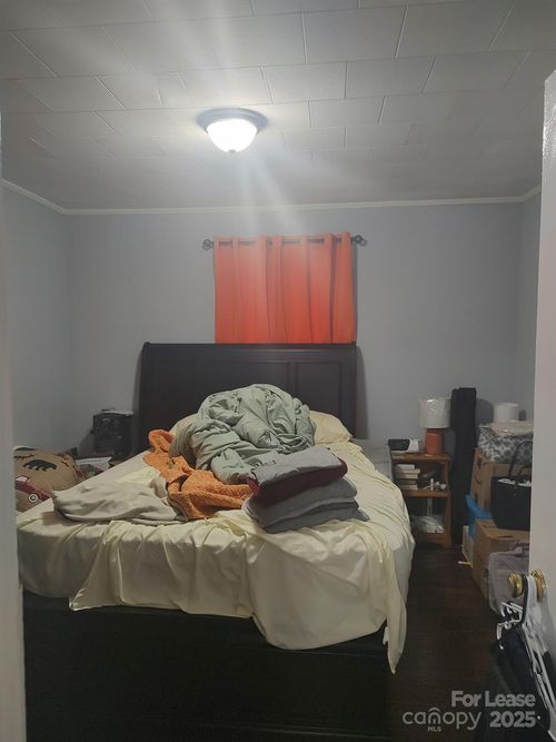 80 Wade St, Belmont, NC, 28012-2735 | Card Image