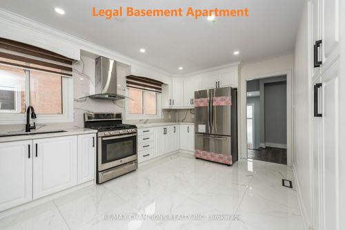 11 Crosswood Lane, Brampton, ON, L6V3M1 | Card Image