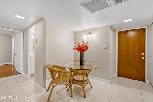 205-7830 E Camelback Rd, Scottsdale, AZ, 85251-2257 | Card Image