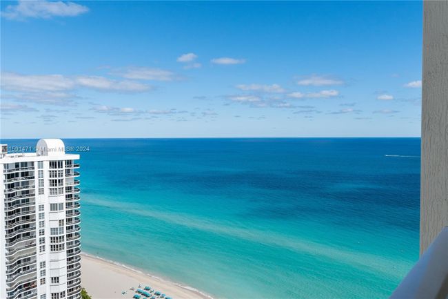 3107 - 16699 Collins Ave, Condo with 2 bedrooms, 2 bathrooms and null parking in Sunny Isles Beach FL | Image 13