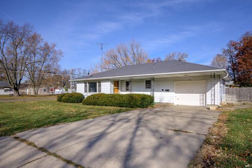 1604 W Cowing Dr, Muncie, IN, 47304-2327 | Card Image