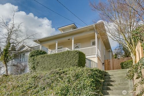6013 6th Avenue Ne, Seattle, WA, 98115 | Card Image
