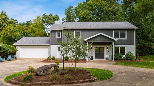 10525 Twin Oaks Dr, Cambridge, OH, 43725-9274 | Card Image