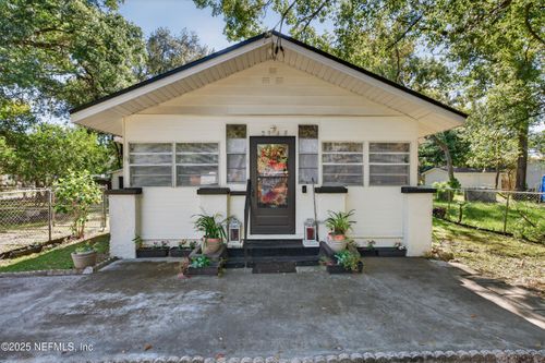 2948 W 1st St, Jacksonville, FL, 32254-2582 | Card Image