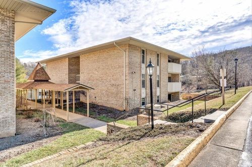 unit-3d-5260 Crossbow Cir, Roanoke, VA, 24018-9212 | Card Image