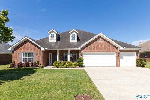 7006 Freedom Park Cir, Owens Cross Roads, AL, 35763-9198 | Card Image