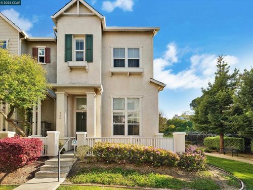 750 Summer Ln, Richmond, CA, 94806-1993 | Card Image