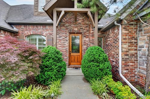 5619 Nottingham Pl, Bartlesville, OK, 74006-6990 | Card Image