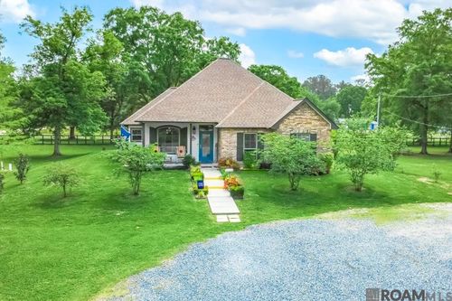 30555 Weiss Rd, Livingston, LA, 70754-2014 | Card Image