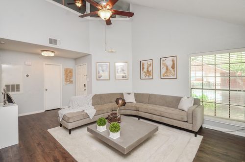 apt-1-2211 S Kirkwood Rd, Houston, TX, 77077-6135 | Card Image