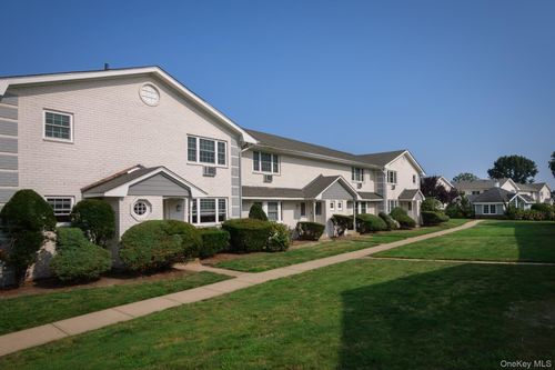 11-1b-23 Weaver Dr, Massapequa, NY, 11758-5678 | Card Image