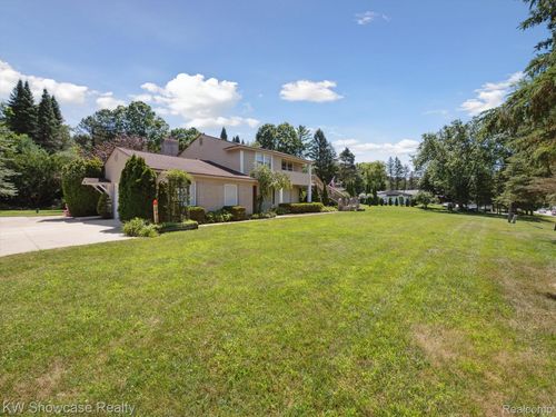 1706 Milford Hts, Milford, MI, 48381-2776 | Card Image
