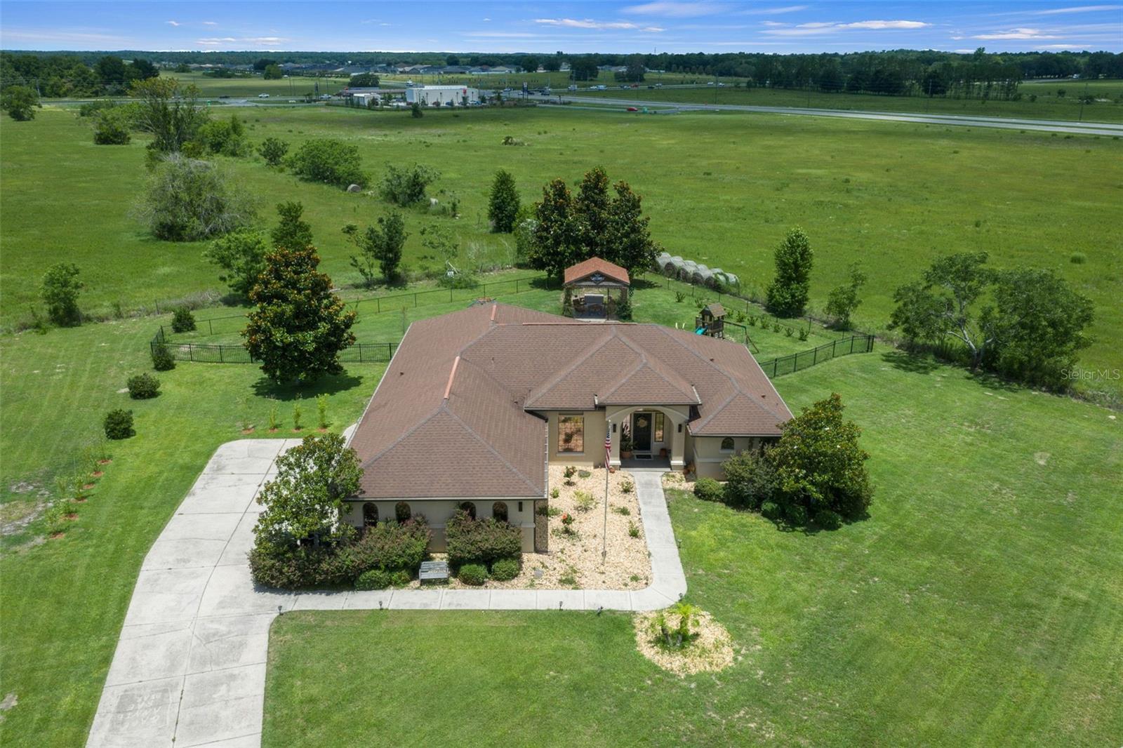 Residential in BELLEVIEW 2
