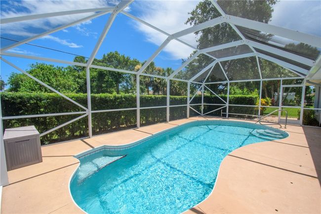 1018 Persian Ln, House other with 4 bedrooms, 2 bathrooms and null parking in Sebastian FL | Image 24