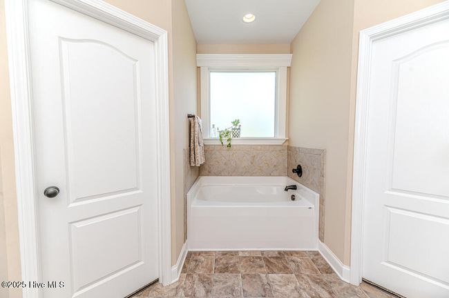 276 Widgeon Way, House other with 3 bedrooms, 2 bathrooms and 2 parking in Lillington NC | Image 32