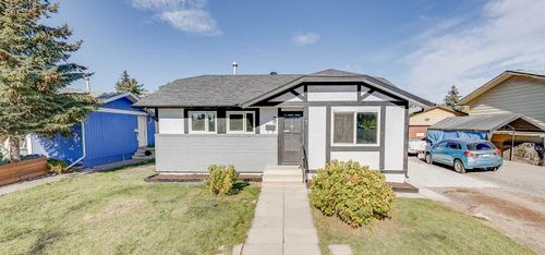 7 Doverglen Cres Se, Calgary, AB, T2B2S2 | Card Image