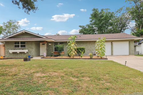 274 Chesswood Dr, San Antonio, TX, 78228-1704 | Card Image