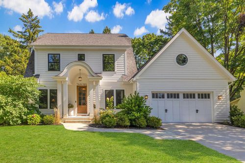 1250 Fairhaven Boulevard, Elm Grove, WI, 53122 | Card Image