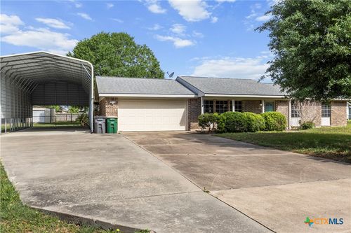 204 Berwick Street, Victoria, TX, 77904 | Card Image