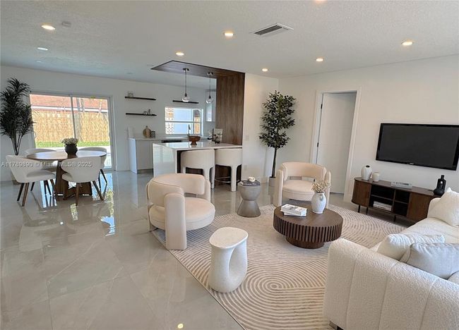 8911 Nw 7 Th Ct, House other with 3 bedrooms, 2 bathrooms and null parking in Pembroke Pines FL | Image 6
