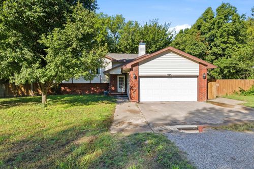 1225 N Wild Turkey Dr, Derby, KS, 67937 | Card Image