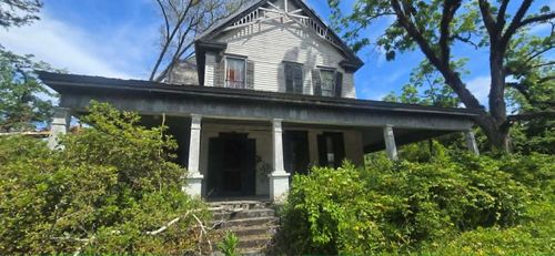 910 Chestnut Street, Lumpkin, GA, 31815 | Card Image