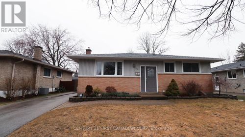 89 Alayne Cres, London, ON, N6E2A2 | Card Image