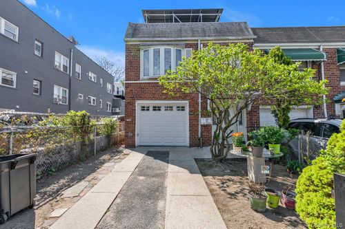 100-06 32nd Ave, East Elmhurst, NY, 11369-2502 | Card Image