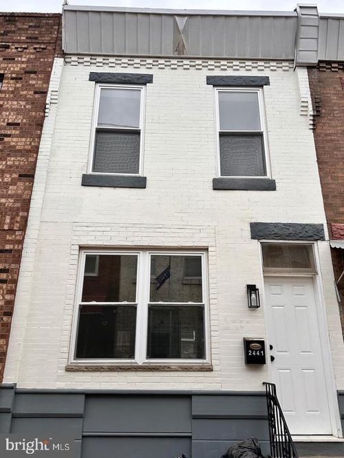 2441 S Darien St, PHILADELPHIA, PA, 19148-3717 | Card Image