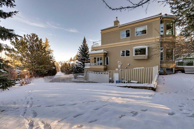 121 Patton Court Sw, Home with 4 bedrooms, 4 bathrooms and 6 parking in Calgary AB | Image 38
