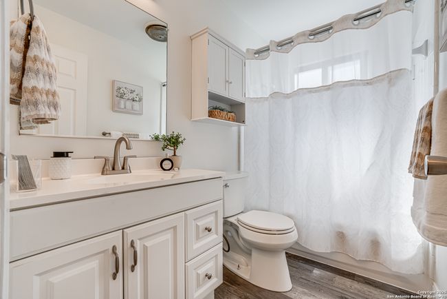 1208 Colony Dr, House other with 3 bedrooms, 2 bathrooms and null parking in Schertz TX | Image 32