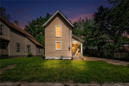 1 Smith Ct, Elyria, OH, 44035-5237 | Card Image